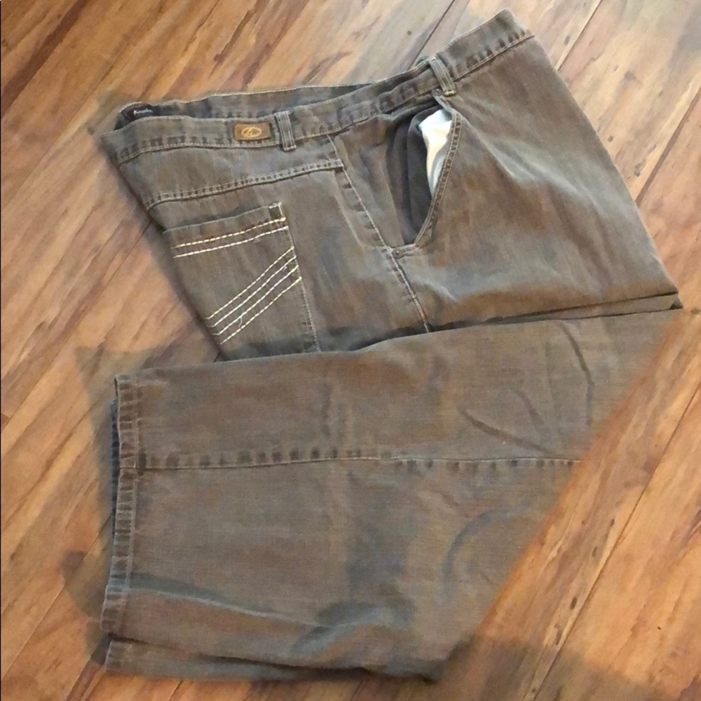 Knockout Jeans